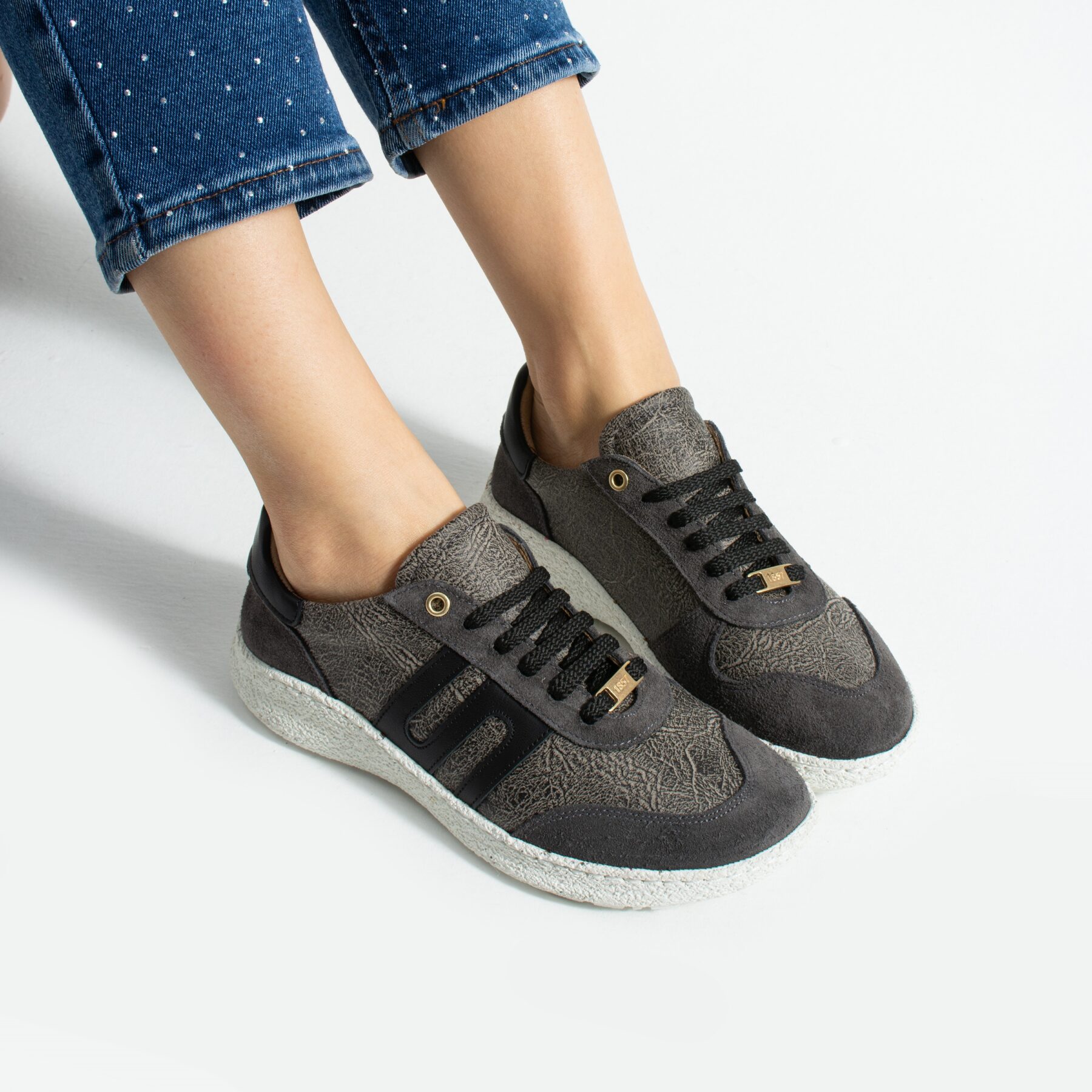 Дамски боси обувки с широка предна част - Graphite — оферта от armadabg.eu